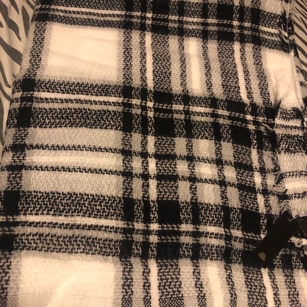 NWT blanket scarf